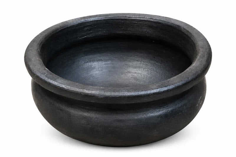 Earthen Black Clay Meen Kulambu Chatti | Traditional South Indian Fish Curry Pot | Handmade Clay Cooking Pot - 2 Litres